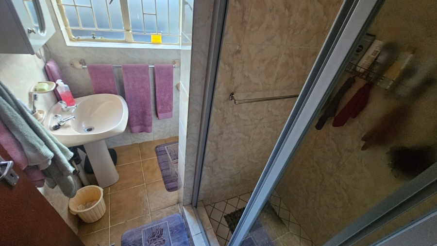 4 Bedroom Property for Sale in Geelhoutpark North West